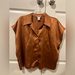 Rachel Zoe button up. Women’s size M.